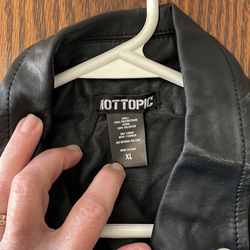 Hot Topic Jacket - image 3